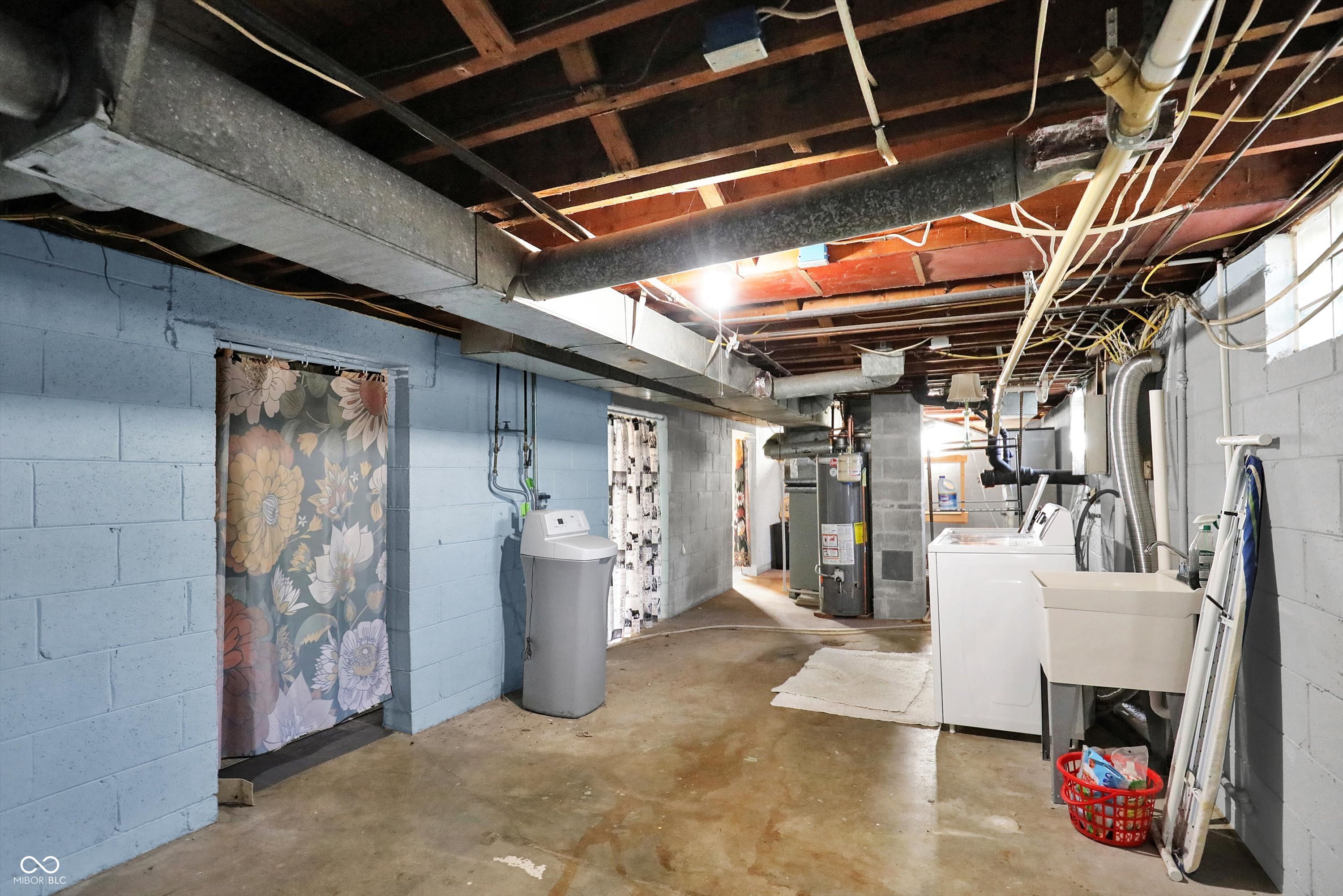2221 Douglas Road Indianapolis, IN 46220 - Photo 55 of 71 Gallery Image 55
