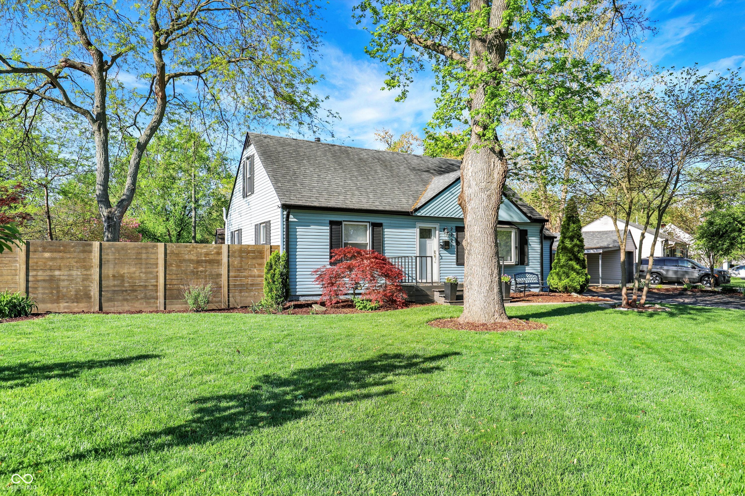 2221 Douglas Road Indianapolis, IN 46220 - Photo 9 of 71 Gallery Image 9