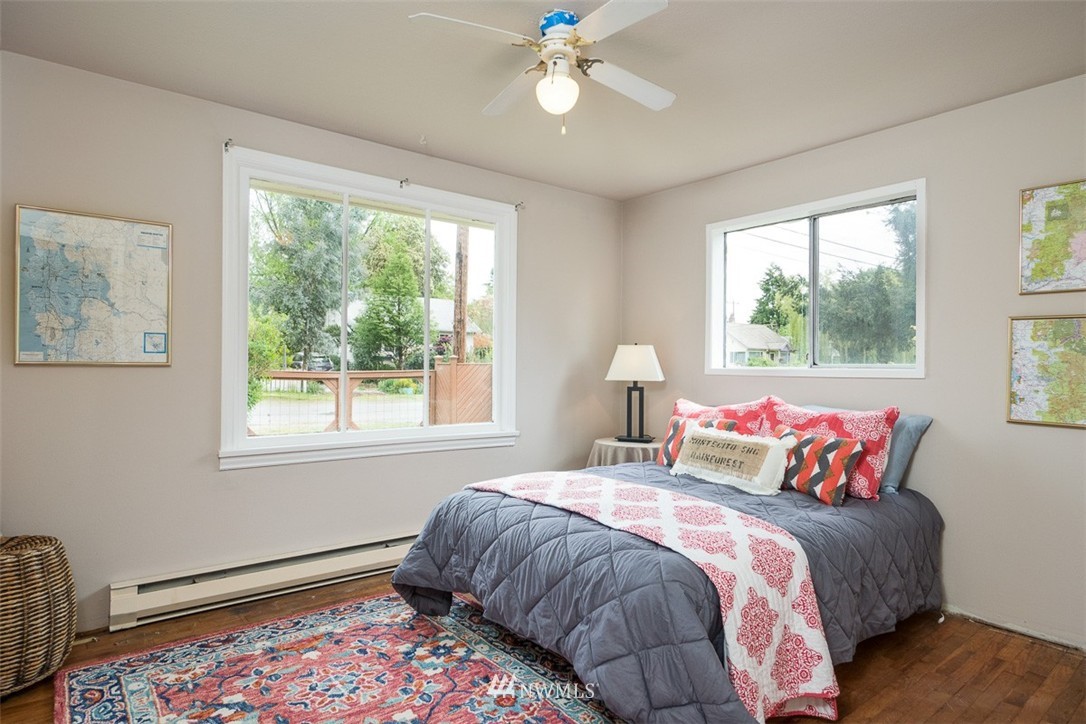 9633 25th Avenue Southwest Seattle, WA 98106 - Photo 11 of 18 Gallery Image 11