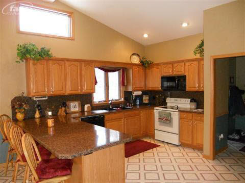 5295 Duffield Road Flushing, MI 48433 - Photo 10 of 27 20196006-10.JPG