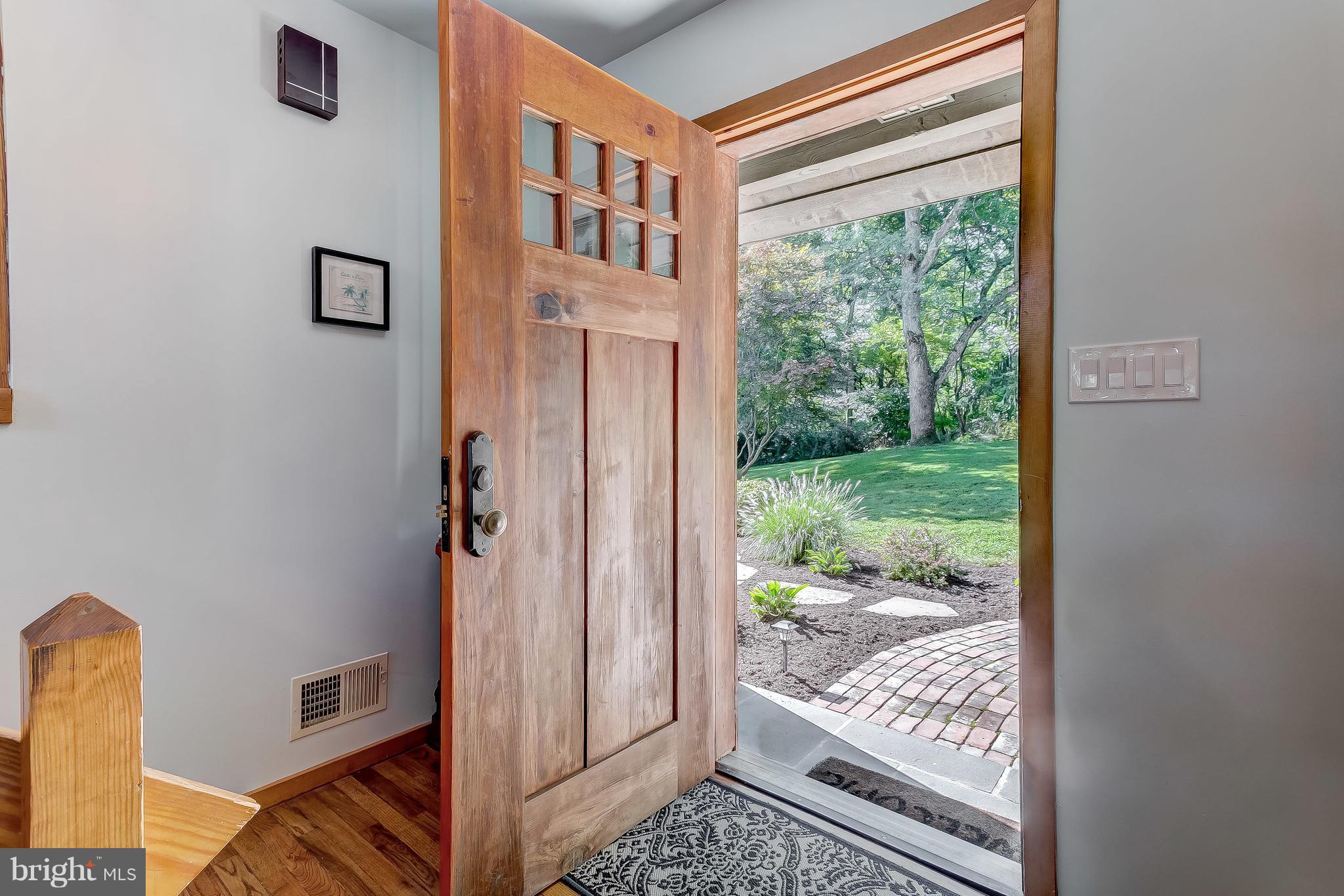 15009 Dover Road Reisterstown, MD 21136 - Photo 3 of 30 Foyer entry