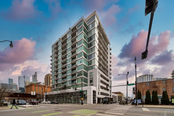 $350,000 | 50 East 16th Street, Unit 312, Chicago, IL 60616