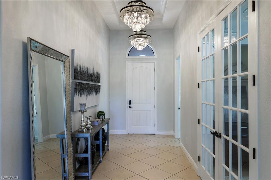 1685 Serrano Circle Naples, FL 34105 - Photo 21 of 47