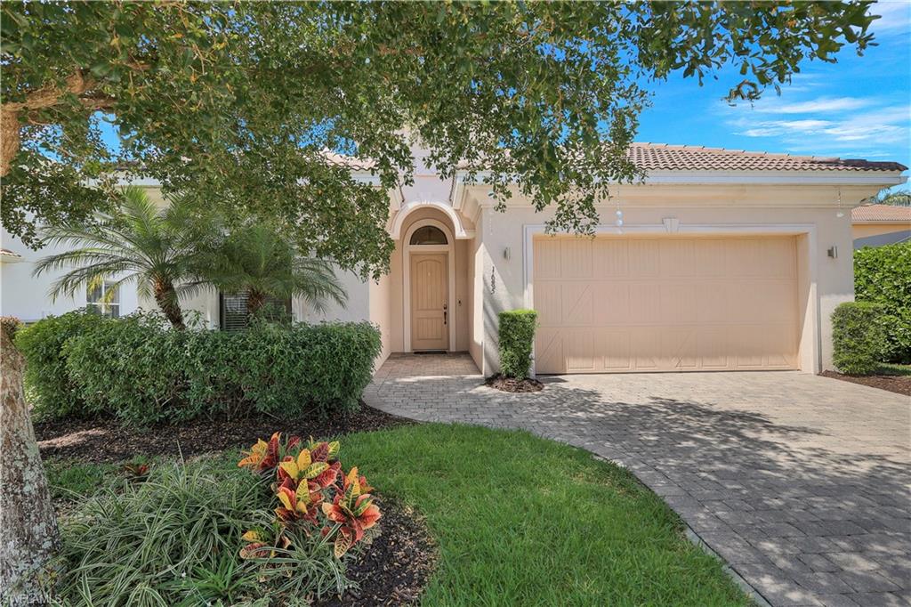 1685 Serrano Circle Naples, FL 34105 - Photo 25 of 47