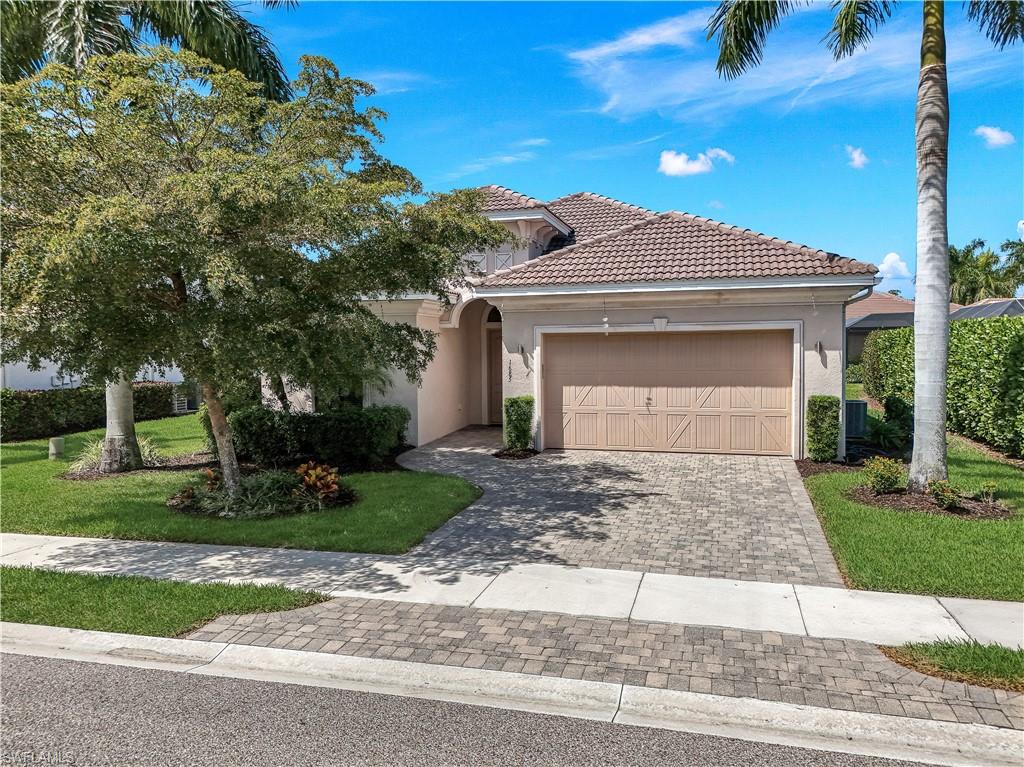 1685 Serrano Circle Naples, FL 34105 - Photo 27 of 47