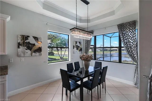 $799,990 | 1685 Serrano Circle, Naples, FL 34105