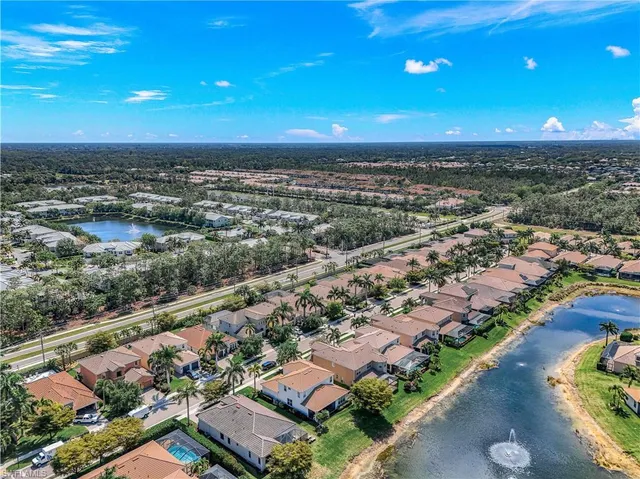 $799,990 | 1685 Serrano Circle, Naples, FL 34105