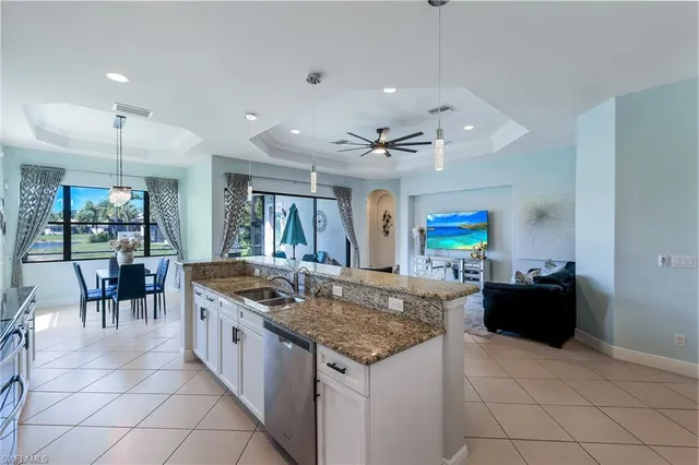 $799,990 | 1685 Serrano Circle, Naples, FL 34105