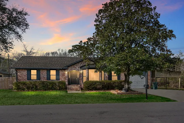 $450,000 | 1142 Brookside Drive, Hanahan, SC 29410