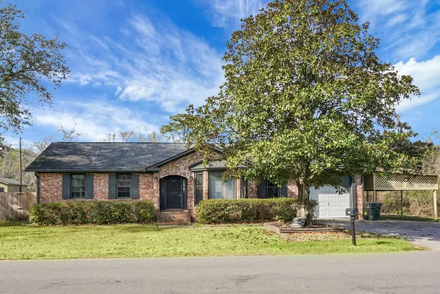 $450,000 | 1142 Brookside Drive, Hanahan, SC 29410