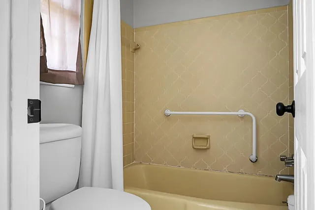 $450,000 | 1142 Brookside Drive, Hanahan, SC 29410