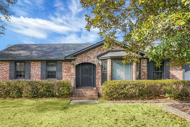 $450,000 | 1142 Brookside Drive, Hanahan, SC 29410