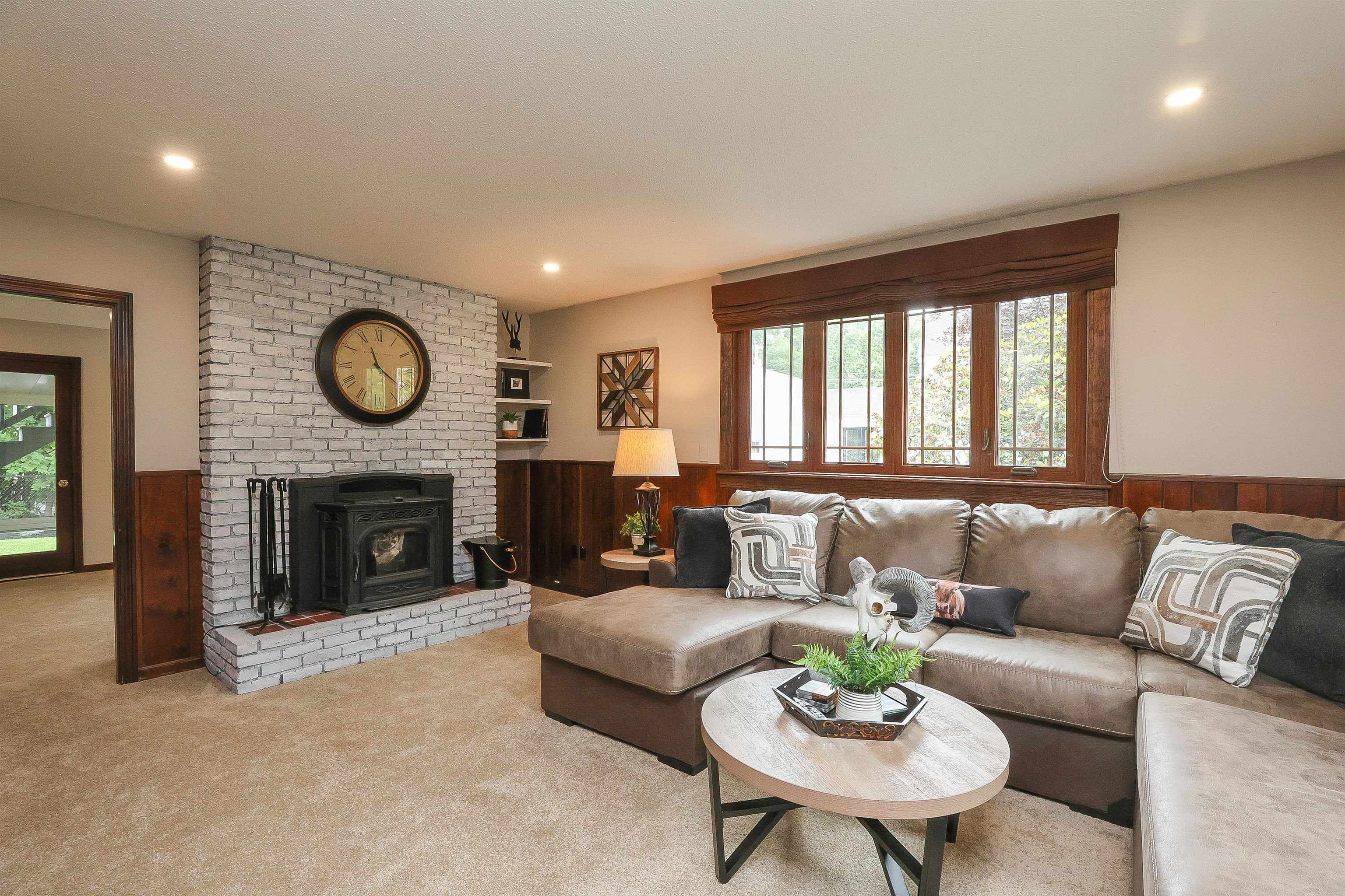 1327 Beech Street Manchester, NH 03104 - Photo 37 of 58