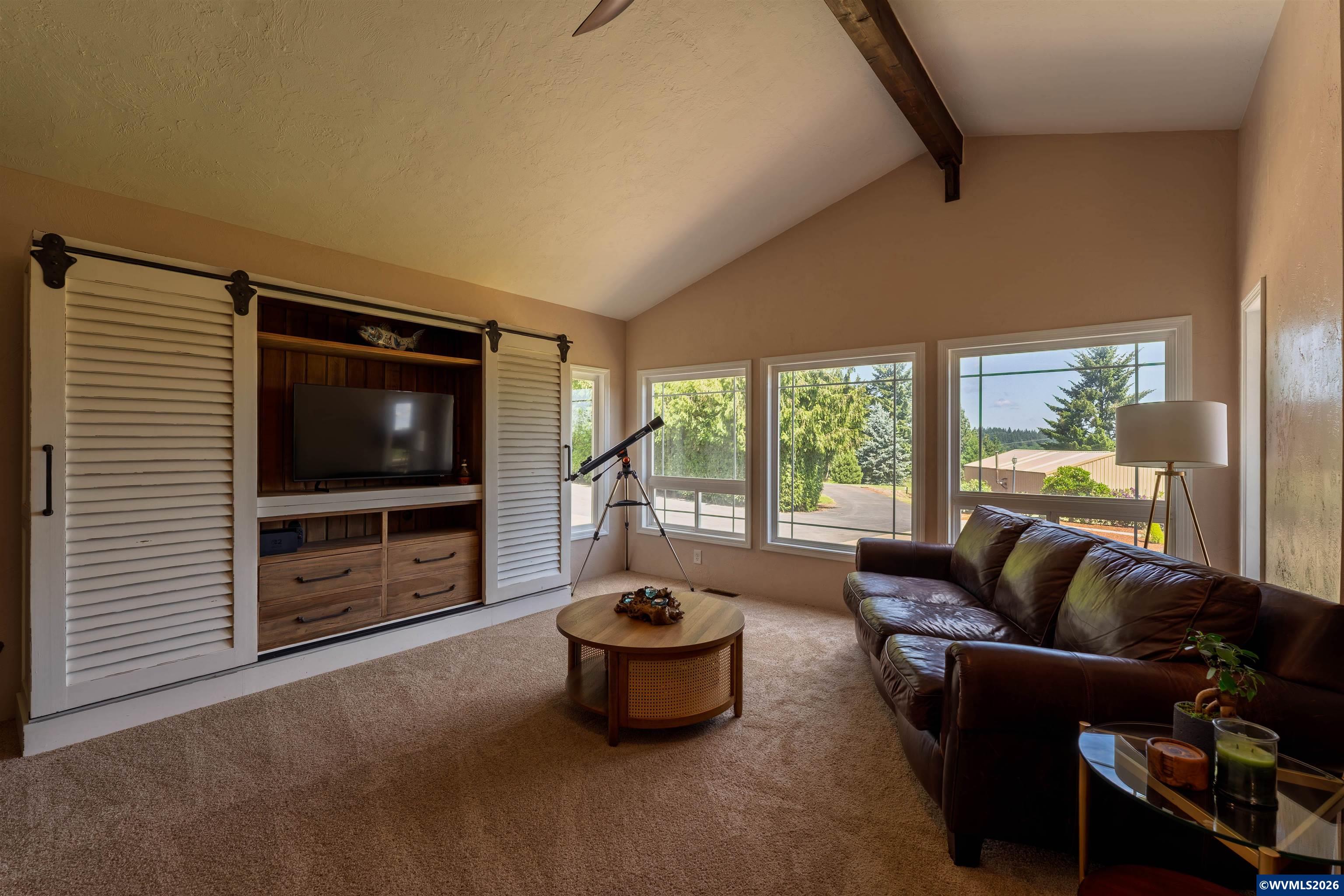 38703 Shady Oak Road Northeast Albany, OR 97322 - Photo 4 of 50