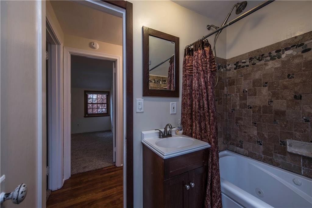 549 Old Farm Road Pittsburgh, PA 15234 - Photo 14 of 19