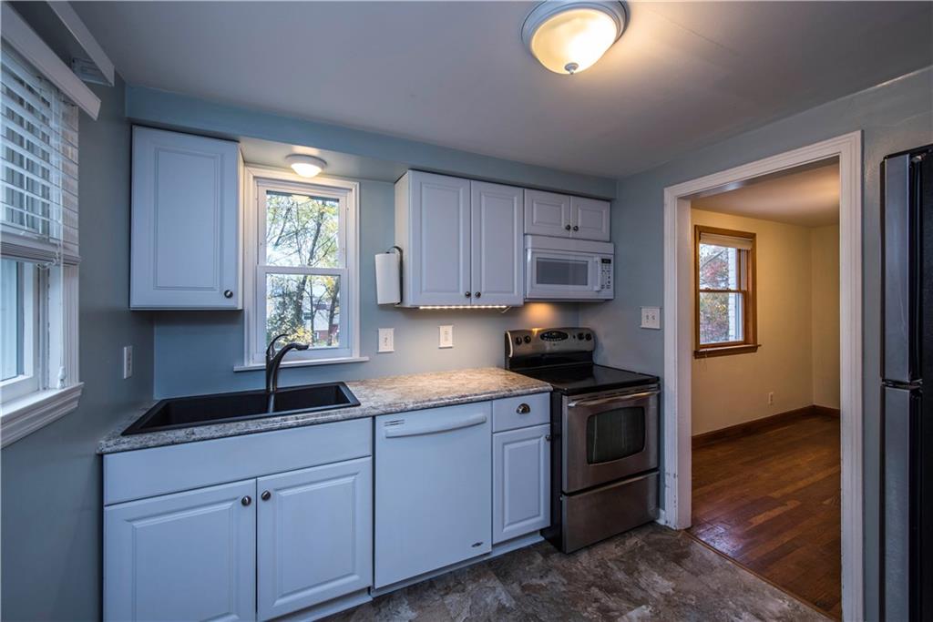 549 Old Farm Road Pittsburgh, PA 15234 - Photo 7 of 19