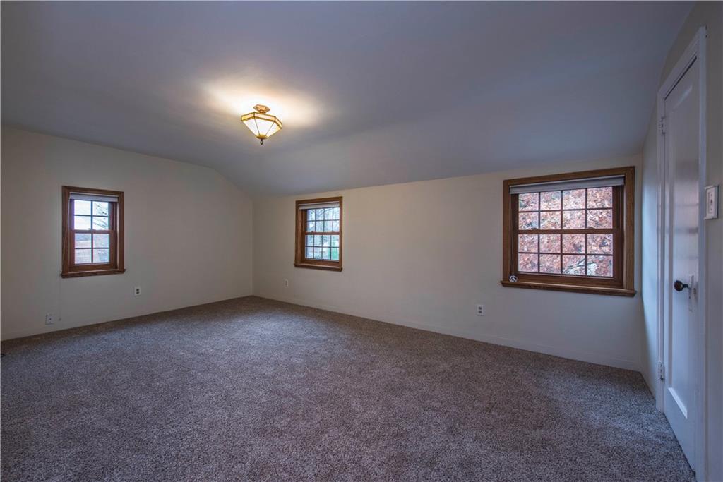 549 Old Farm Road Pittsburgh, PA 15234 - Photo 9 of 19