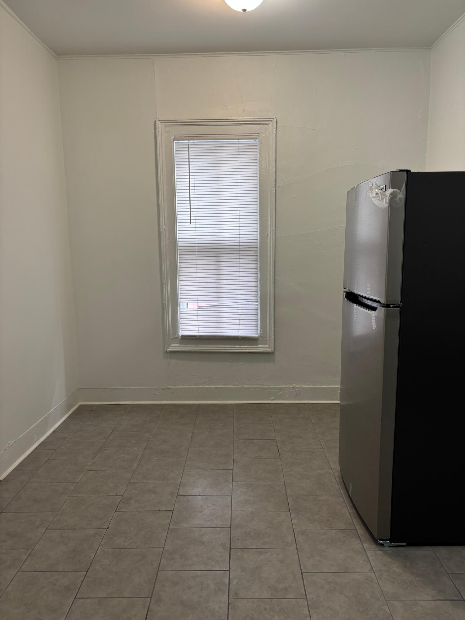403 West Hampton Avenue, Unit B Sumter, SC 29150 - Photo 7 of 34