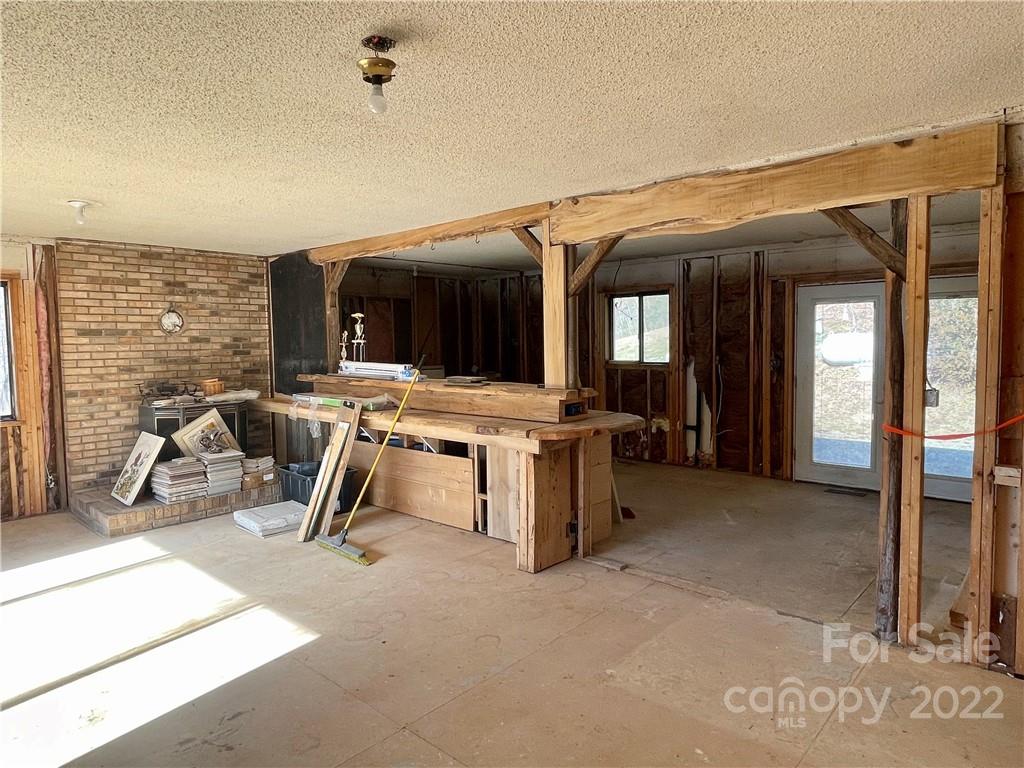 1267 Shoal Creek Road Balsam Grove, NC 28708 - Photo 11 of 27 Gallery Image 11