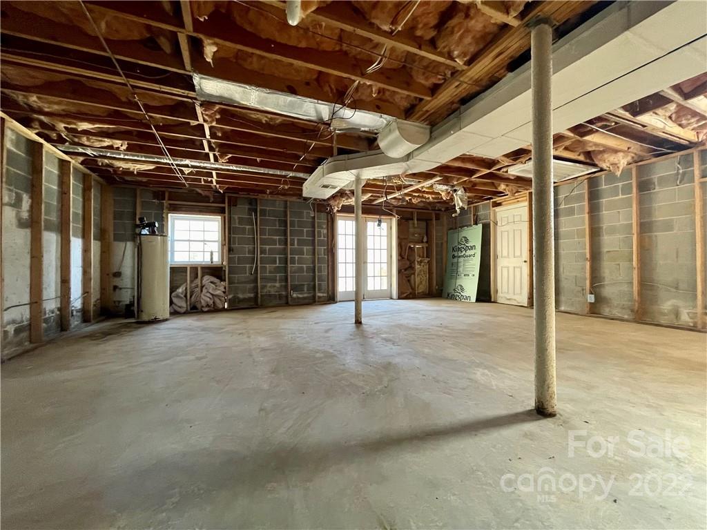 1267 Shoal Creek Road Balsam Grove, NC 28708 - Photo 16 of 27 Gallery Image 16