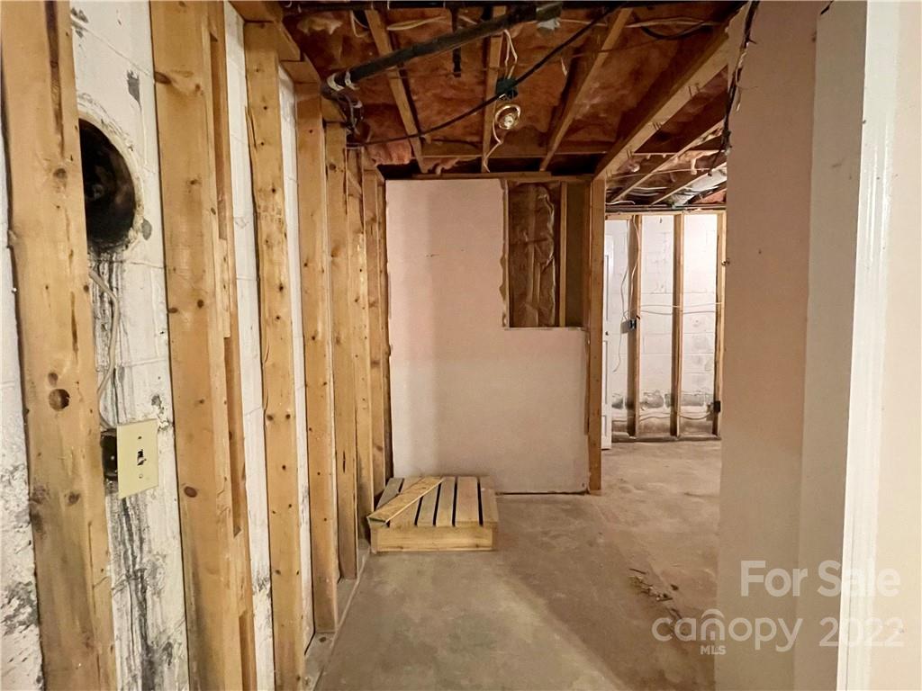 1267 Shoal Creek Road Balsam Grove, NC 28708 - Photo 18 of 27 Gallery Image 18