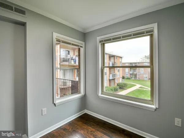 $1,950 | 3845 St Barnabas Road, Unit 102, Suitland, MD 20746