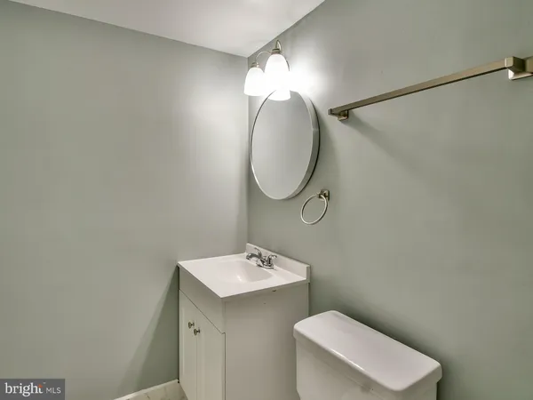 $1,950 | 3845 St Barnabas Road, Unit 102, Suitland, MD 20746