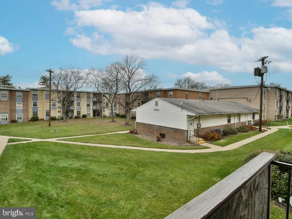 $1,950 | 3845 St Barnabas Road, Unit 102, Suitland, MD 20746