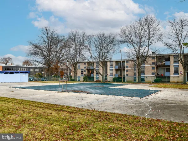$1,950 | 3845 St Barnabas Road, Unit 102, Suitland, MD 20746