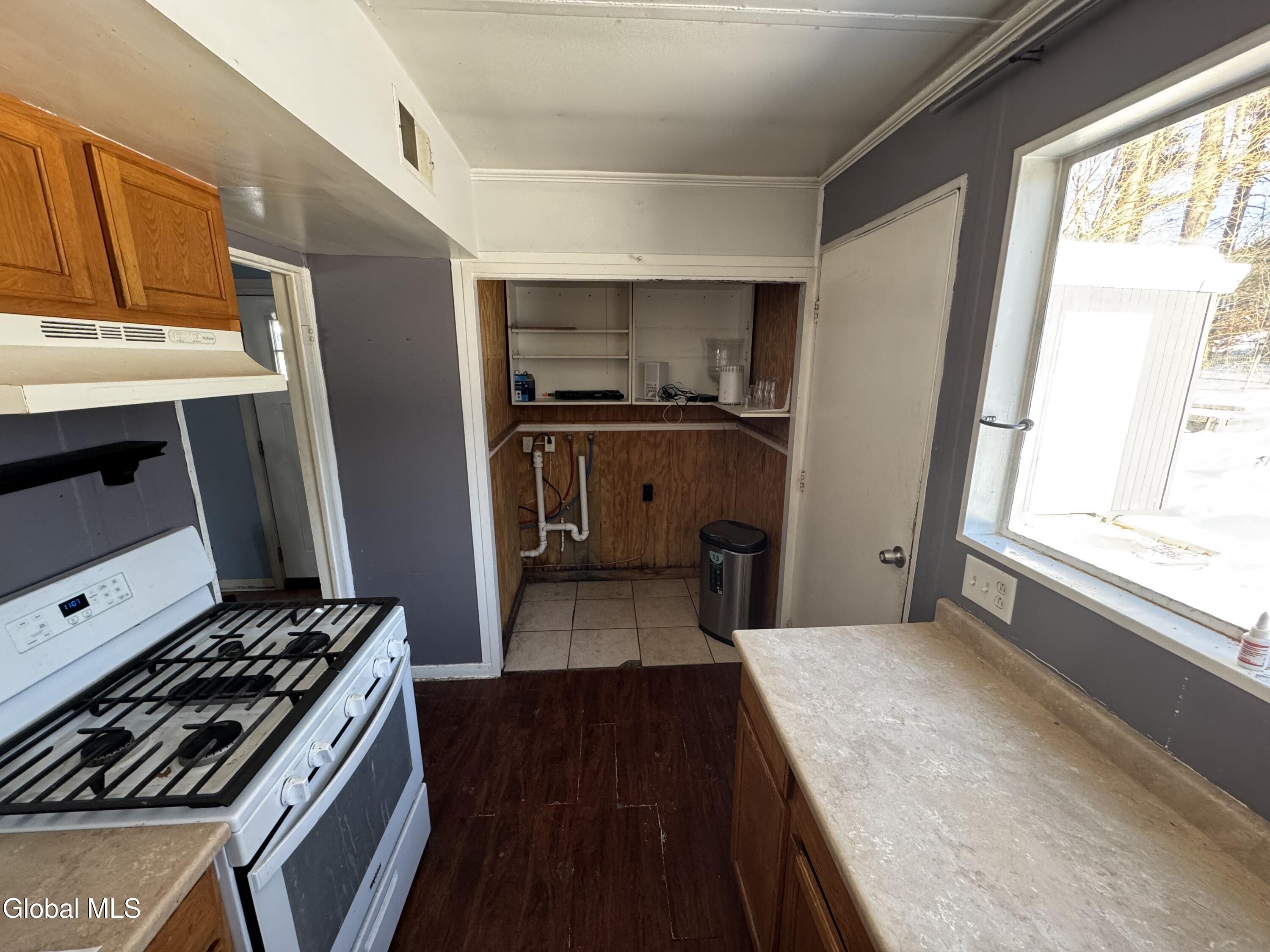 2940 West Lydius Street Guilderland, NY 12303 - Photo 11 of 20 IMG_2822