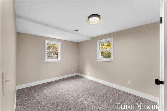 $379,900 | 5760 Sunfish Lake Avenue Northeast, Rockford, MI 49341