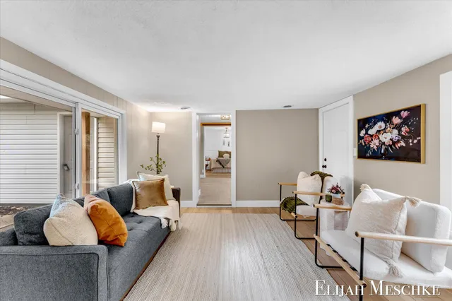 $379,900 | 5760 Sunfish Lake Avenue Northeast, Rockford, MI 49341