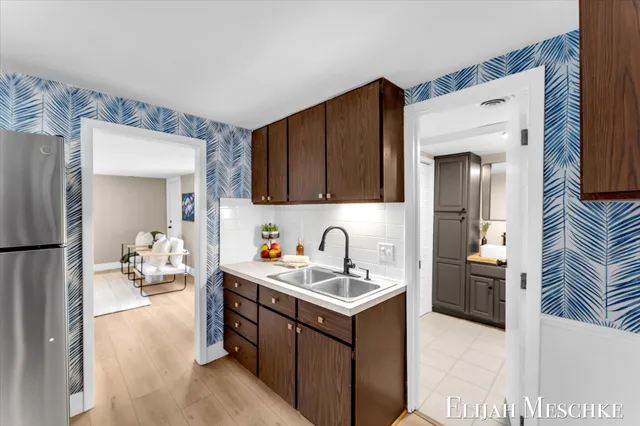 $379,900 | 5760 Sunfish Lake Avenue Northeast, Rockford, MI 49341