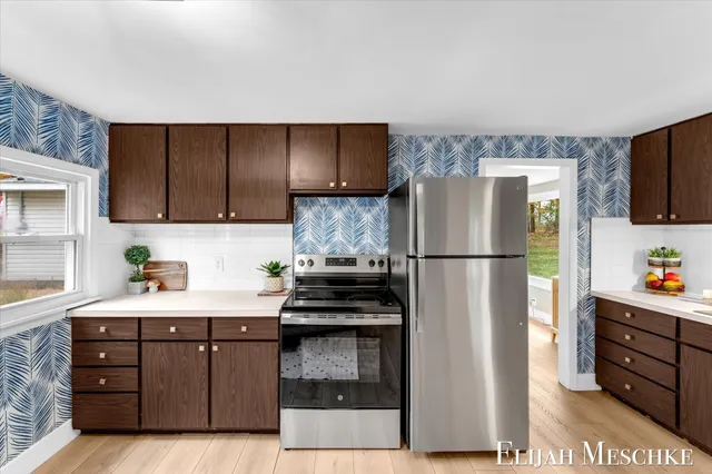 $379,900 | 5760 Sunfish Lake Avenue Northeast, Rockford, MI 49341