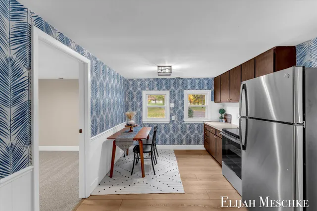 $379,900 | 5760 Sunfish Lake Avenue Northeast, Rockford, MI 49341