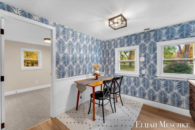 $379,900 | 5760 Sunfish Lake Avenue Northeast, Rockford, MI 49341