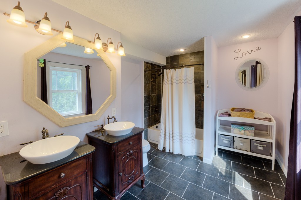 33 Westernview Street Springfield, MA 01108 - Photo 18 of 30 Gallery Image 18