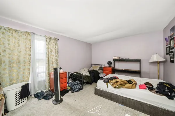 $565,000 | 304 Sutherland Lane, Bloomingdale, IL 60108