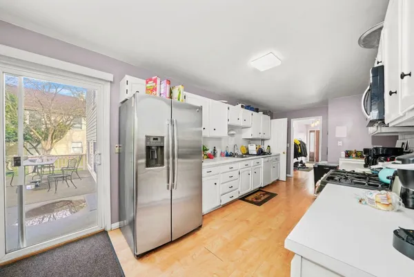 $565,000 | 304 Sutherland Lane, Bloomingdale, IL 60108