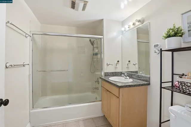 $309,000 | 1515 14th Avenue, Unit 305, Oakland, CA 94606