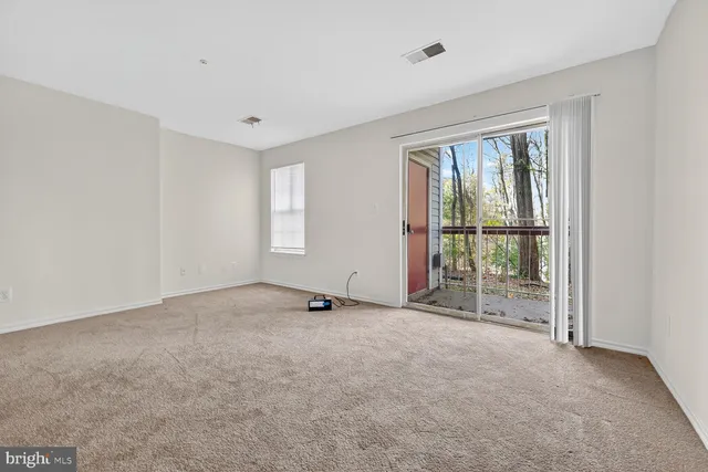 $170,000 | 18518 Boysenberry Drive, Unit 212, Gaithersburg, MD 20879