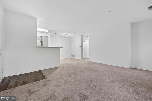 $170,000 | 18518 Boysenberry Drive, Unit 212, Gaithersburg, MD 20879