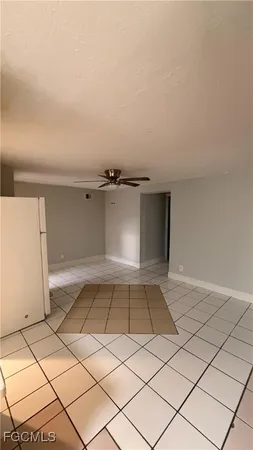 a view of a garage