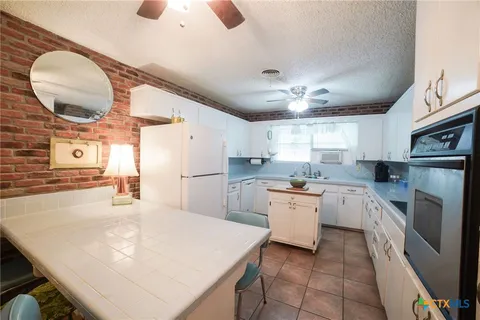 $310,000 | 212 Highland Oaks Drive, Harker Heights, TX 76548