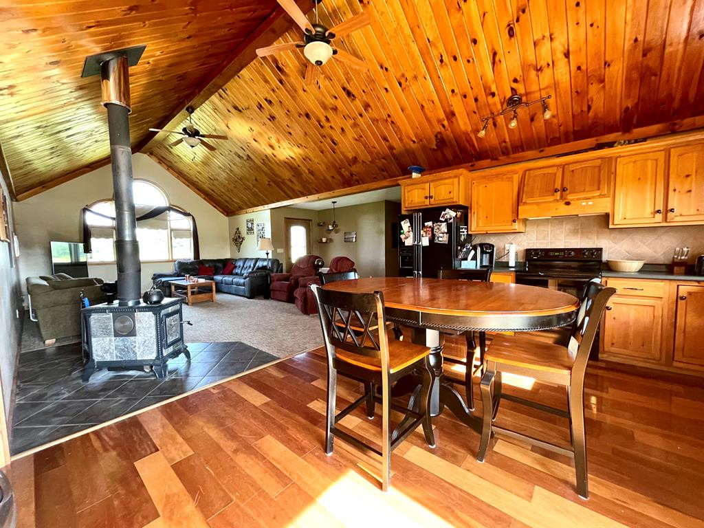 810 Co Rte 17 Brushton, NY 12916 - Photo 17 of 28