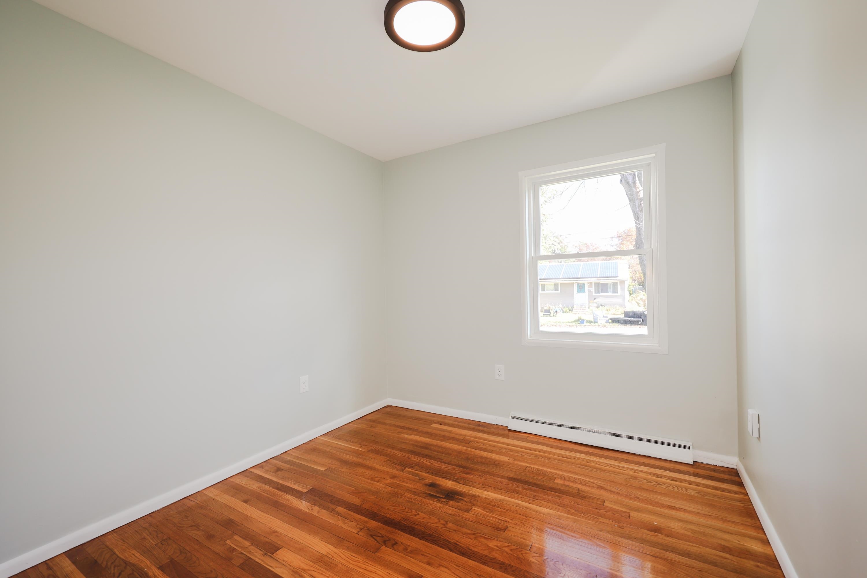 36 Meade Street Nashua, NH 03064 - Photo 14 of 40