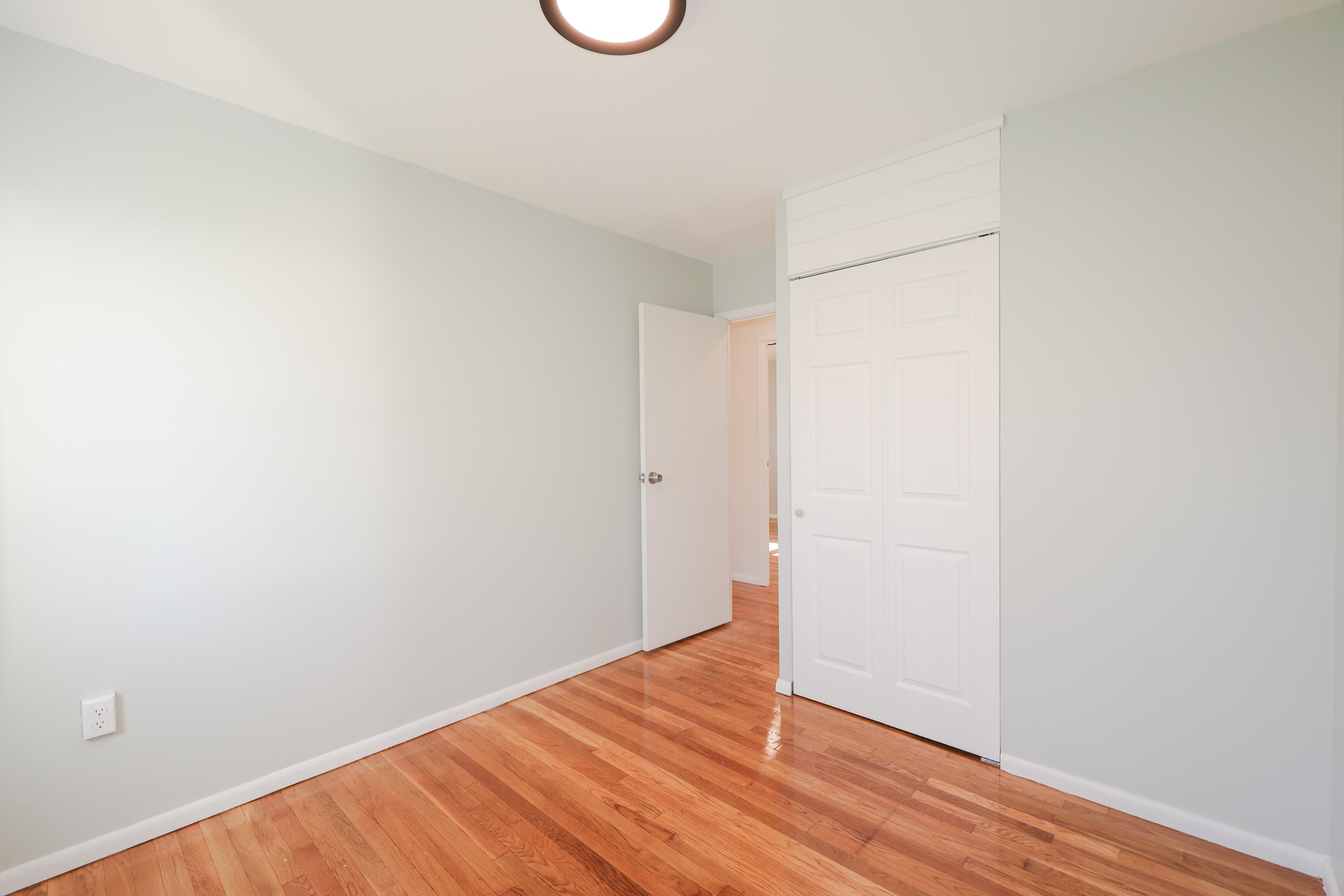 36 Meade Street Nashua, NH 03064 - Photo 15 of 40