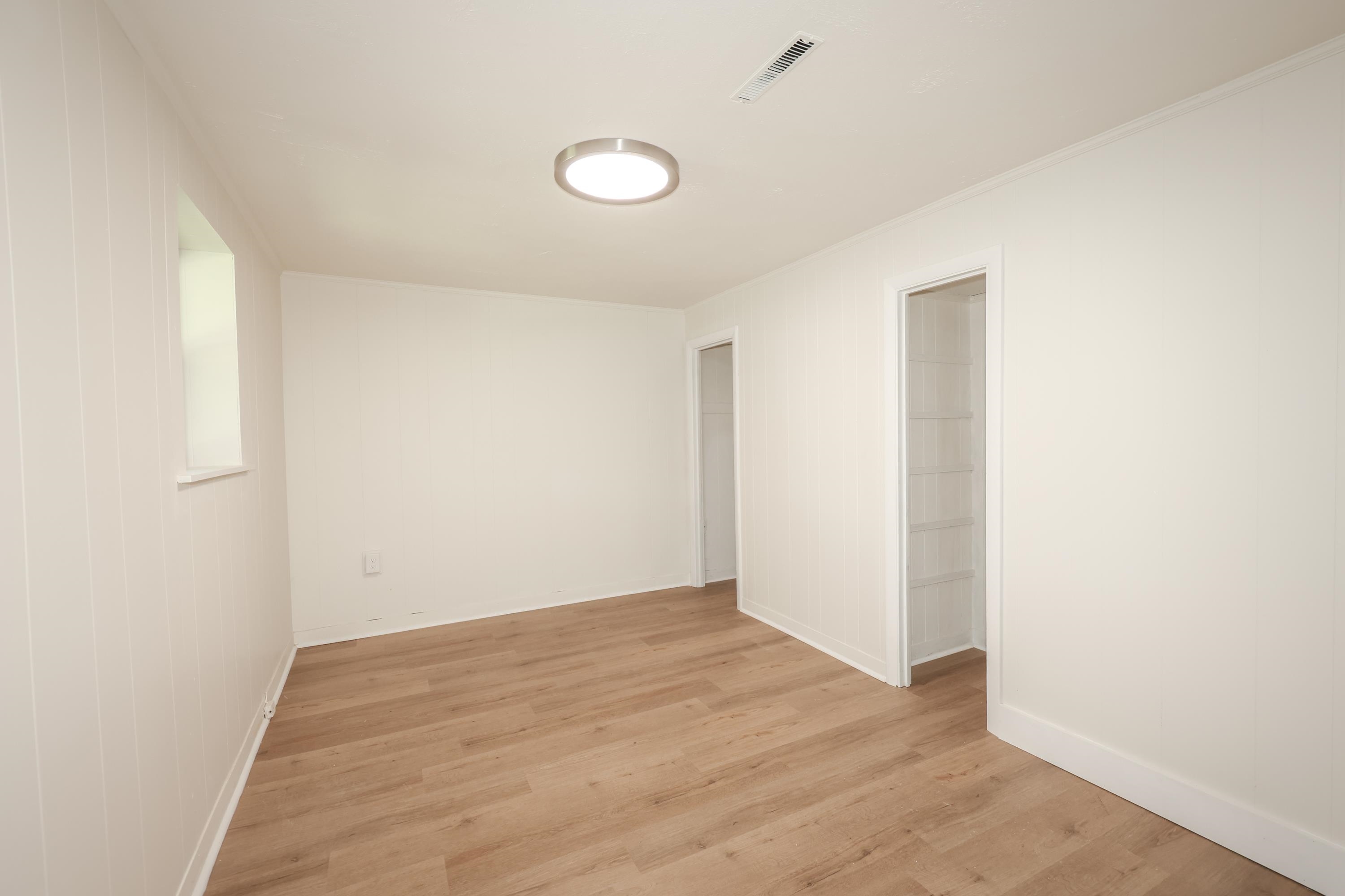36 Meade Street Nashua, NH 03064 - Photo 23 of 40