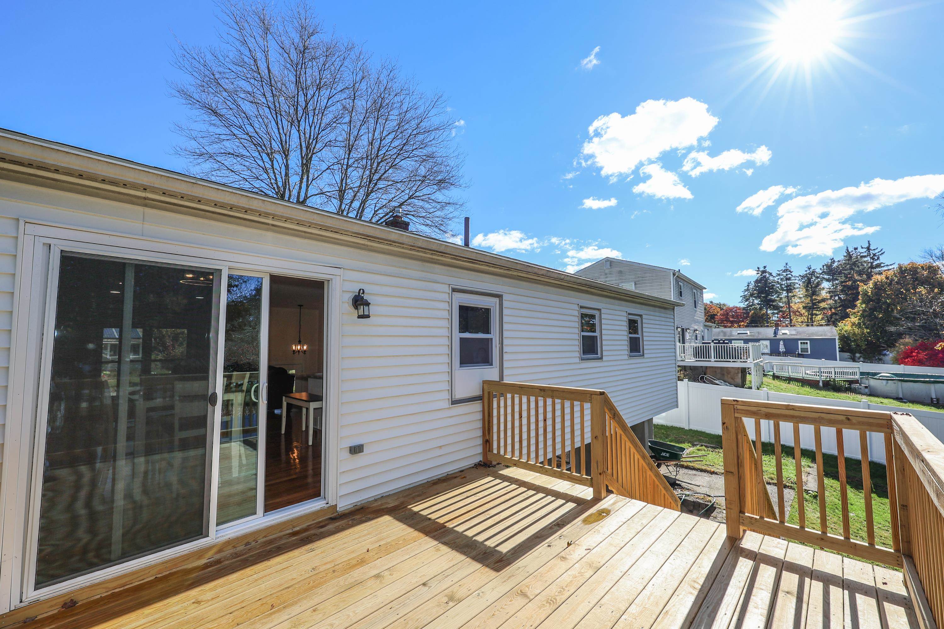 36 Meade Street Nashua, NH 03064 - Photo 26 of 40