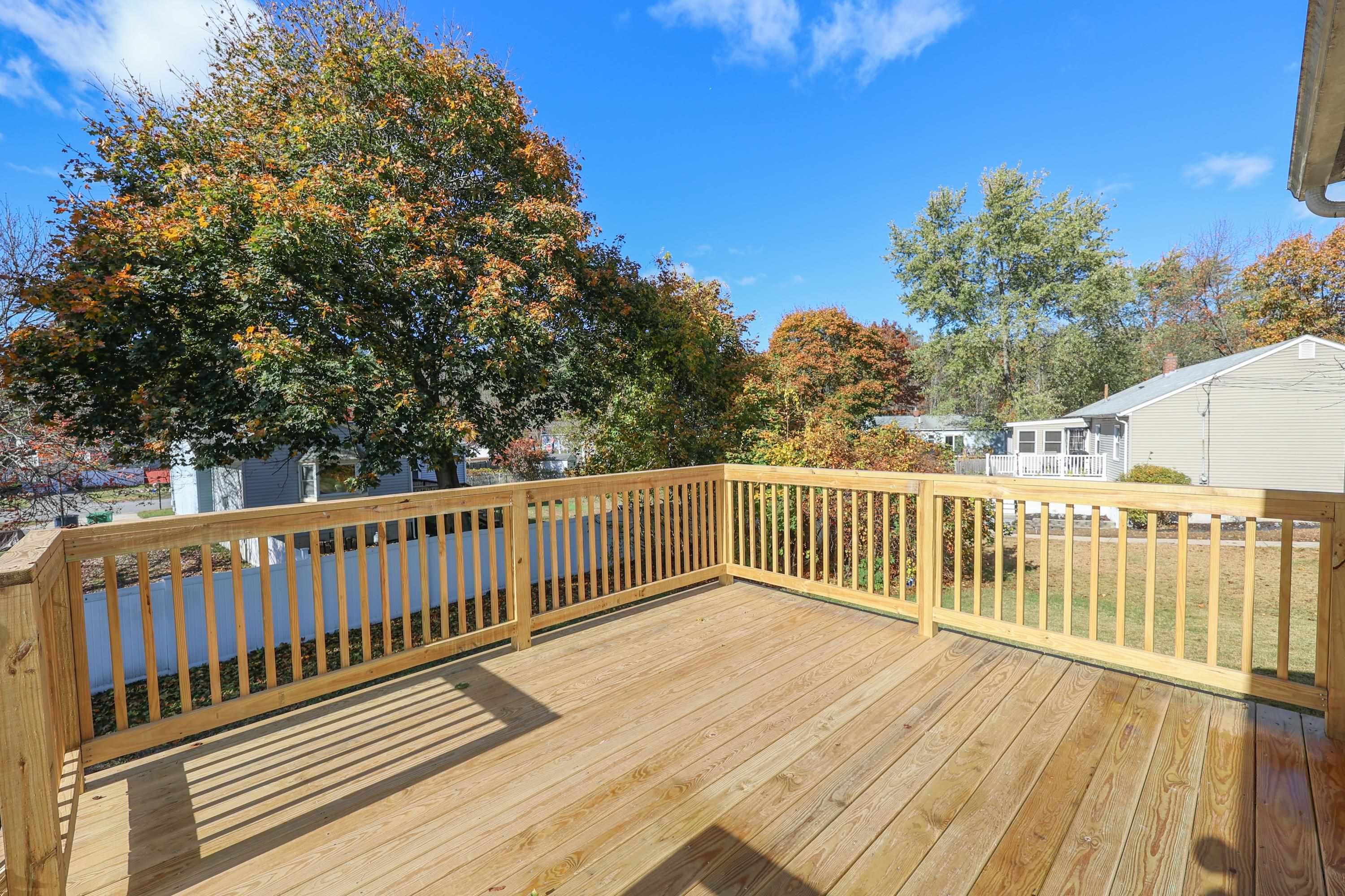 36 Meade Street Nashua, NH 03064 - Photo 31 of 40